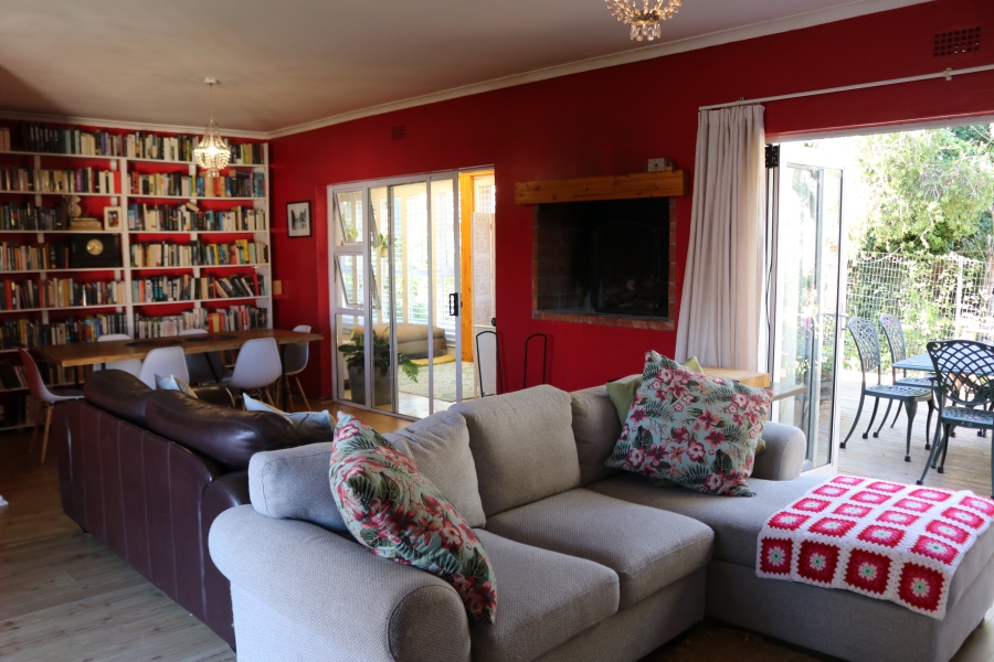 2 Bedroom Property for Sale in Die Wingerd Western Cape